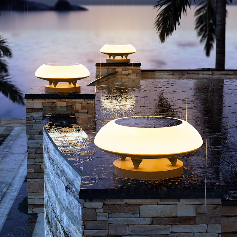 Zonne-Energie Pijlerverlichtin - Outdoor Lighting Year Round recensie en prijs